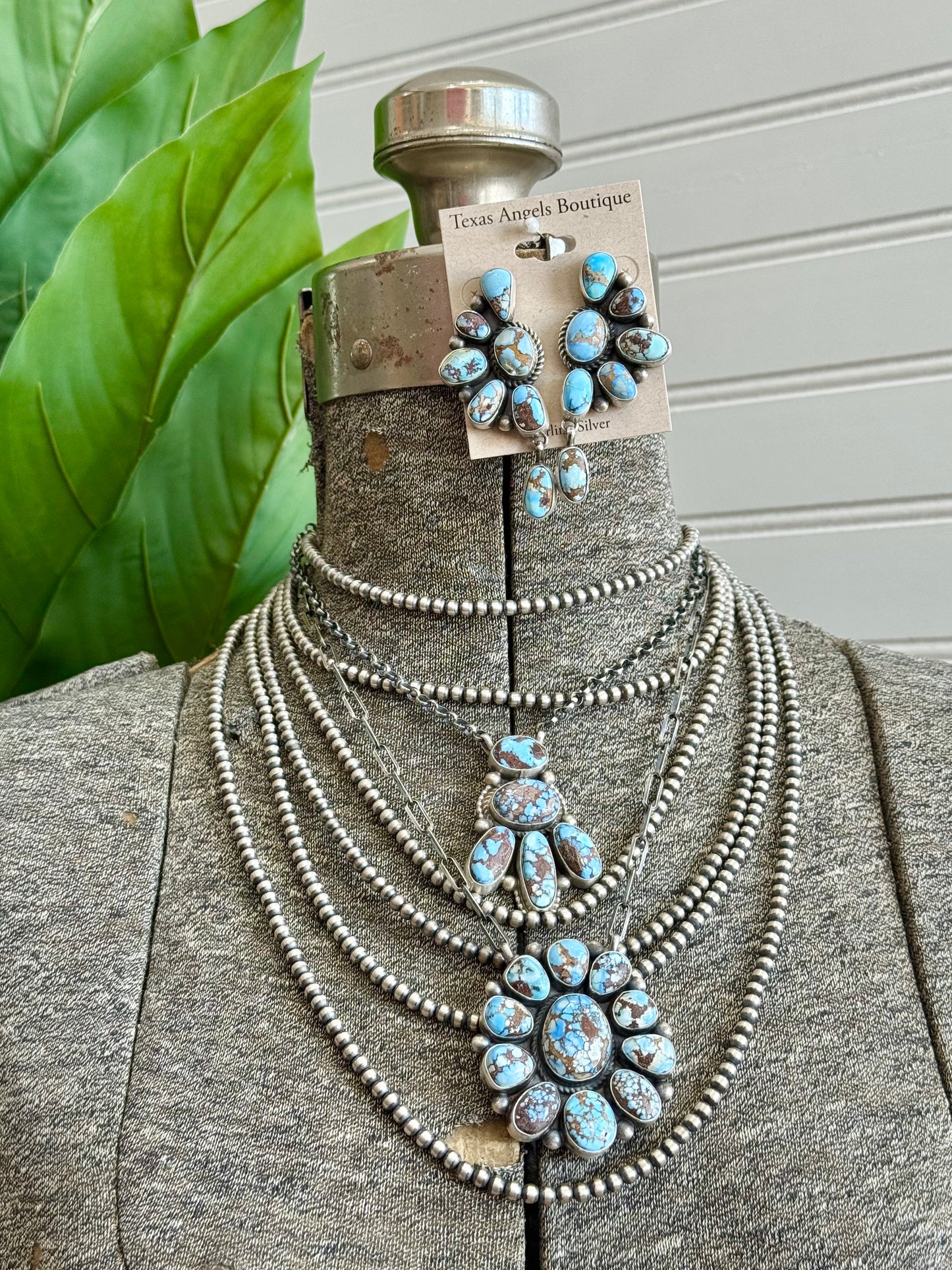 Navajo Handmade Sterling Silver Golden Hills Turquoise Cluster Necklace