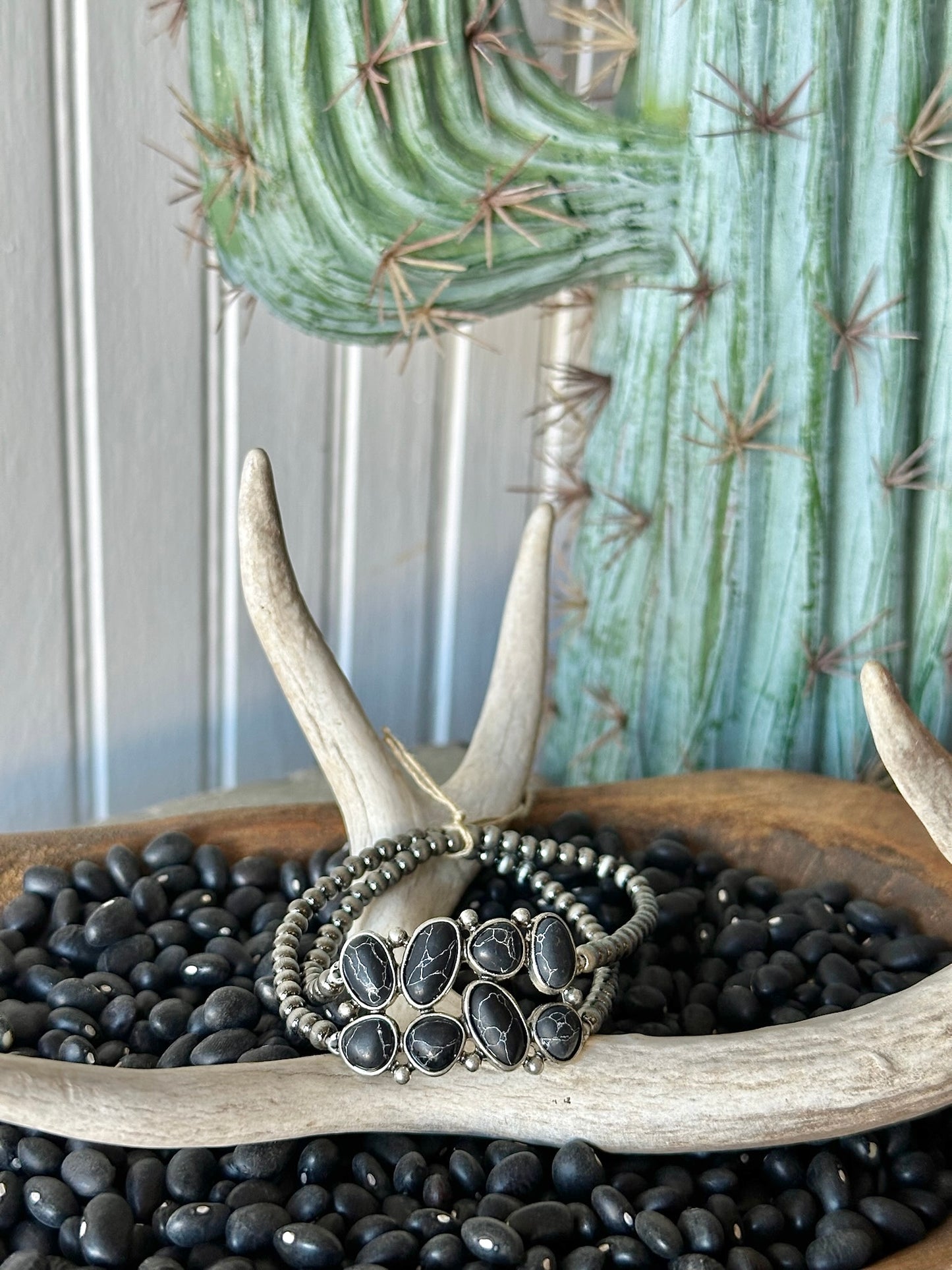 RESTOCK Black Pearl Bracelets
