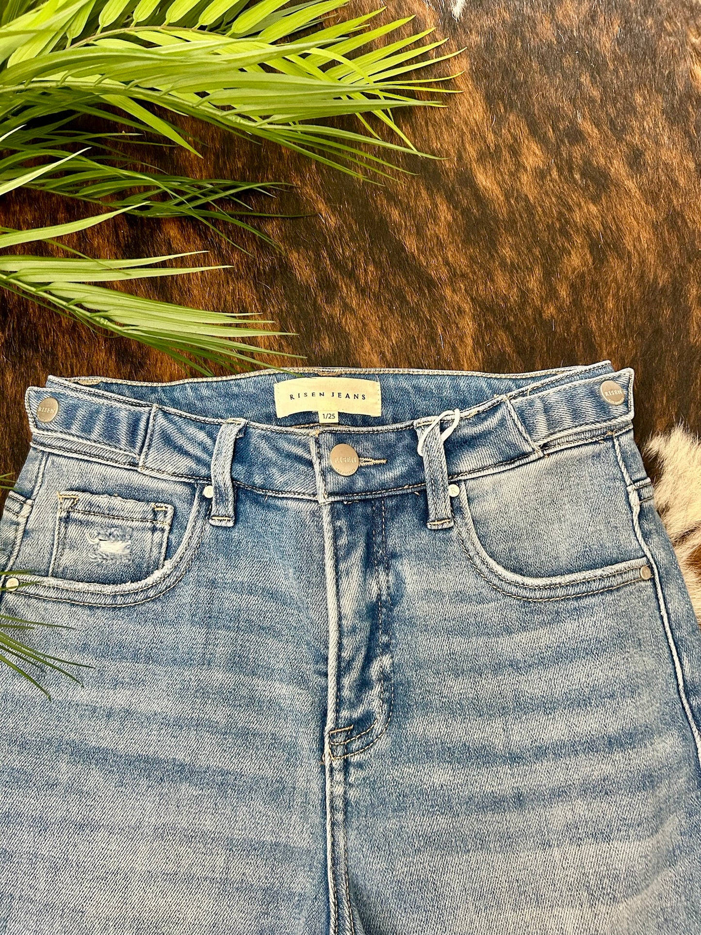 Don't Stress It Sis Straight Leg Risen Jeans