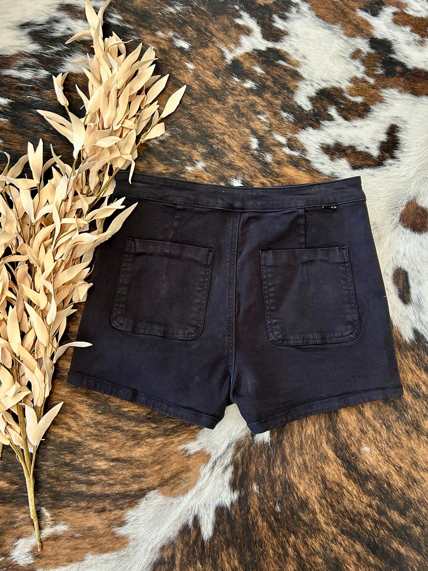 RESTOCK Rising Star Black Risen Skort