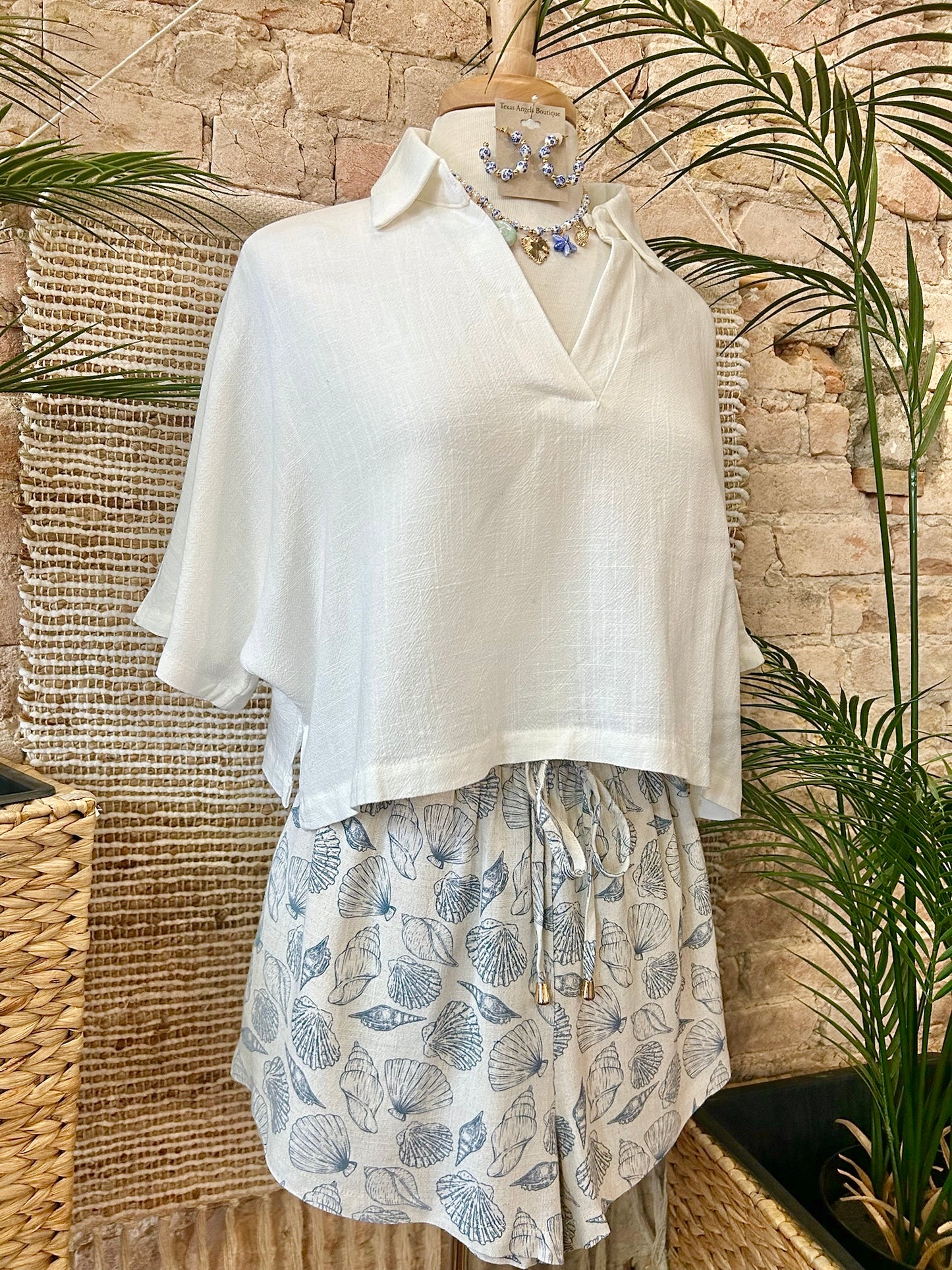 Shore Thing Sea Shell Linen Shorts