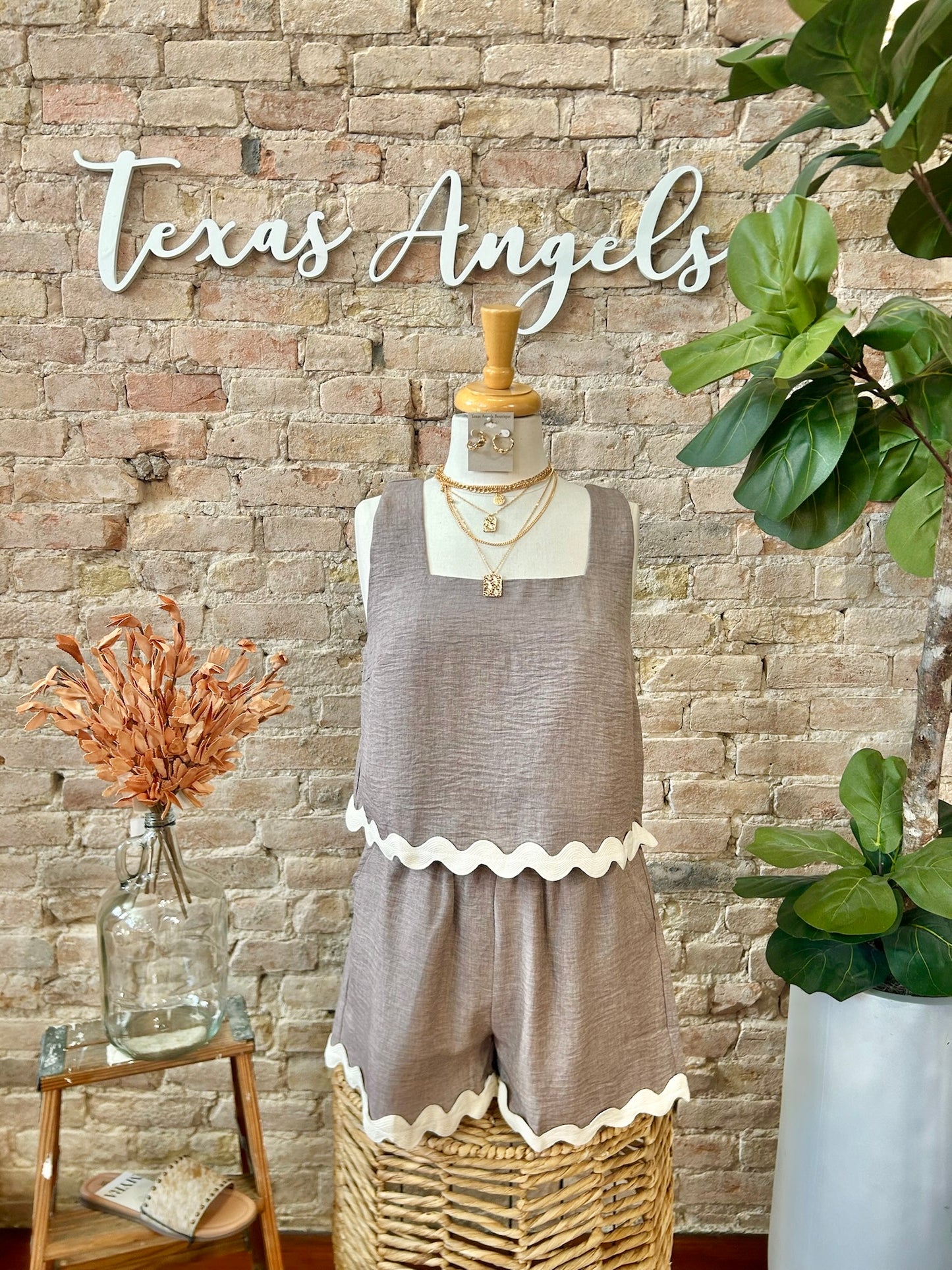 50% Off - That's What She Said Mocha Scalloped Hem Shorts