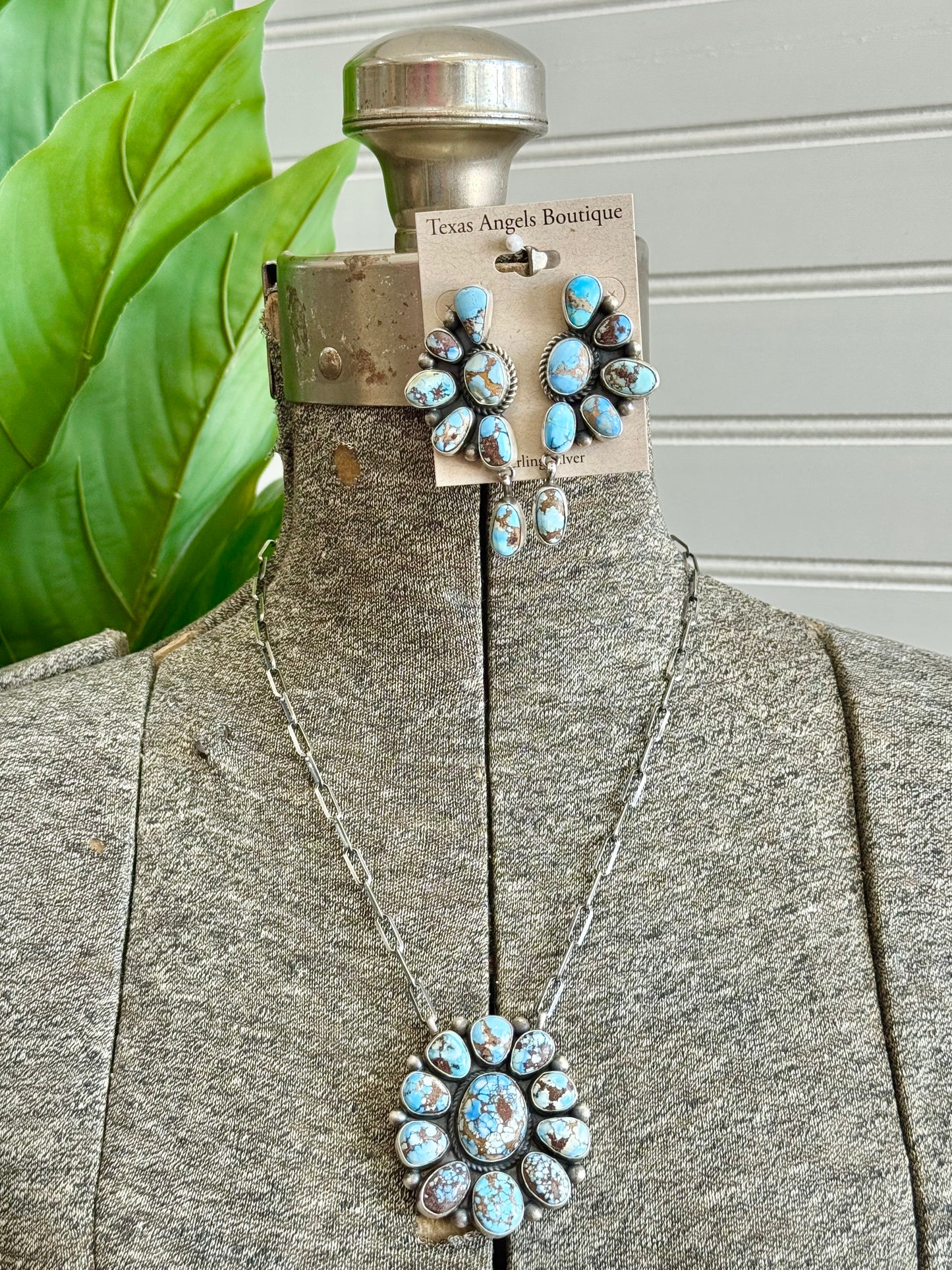 Navajo Handmade Sterling Silver Golden Hills Turquoise Cluster Necklace