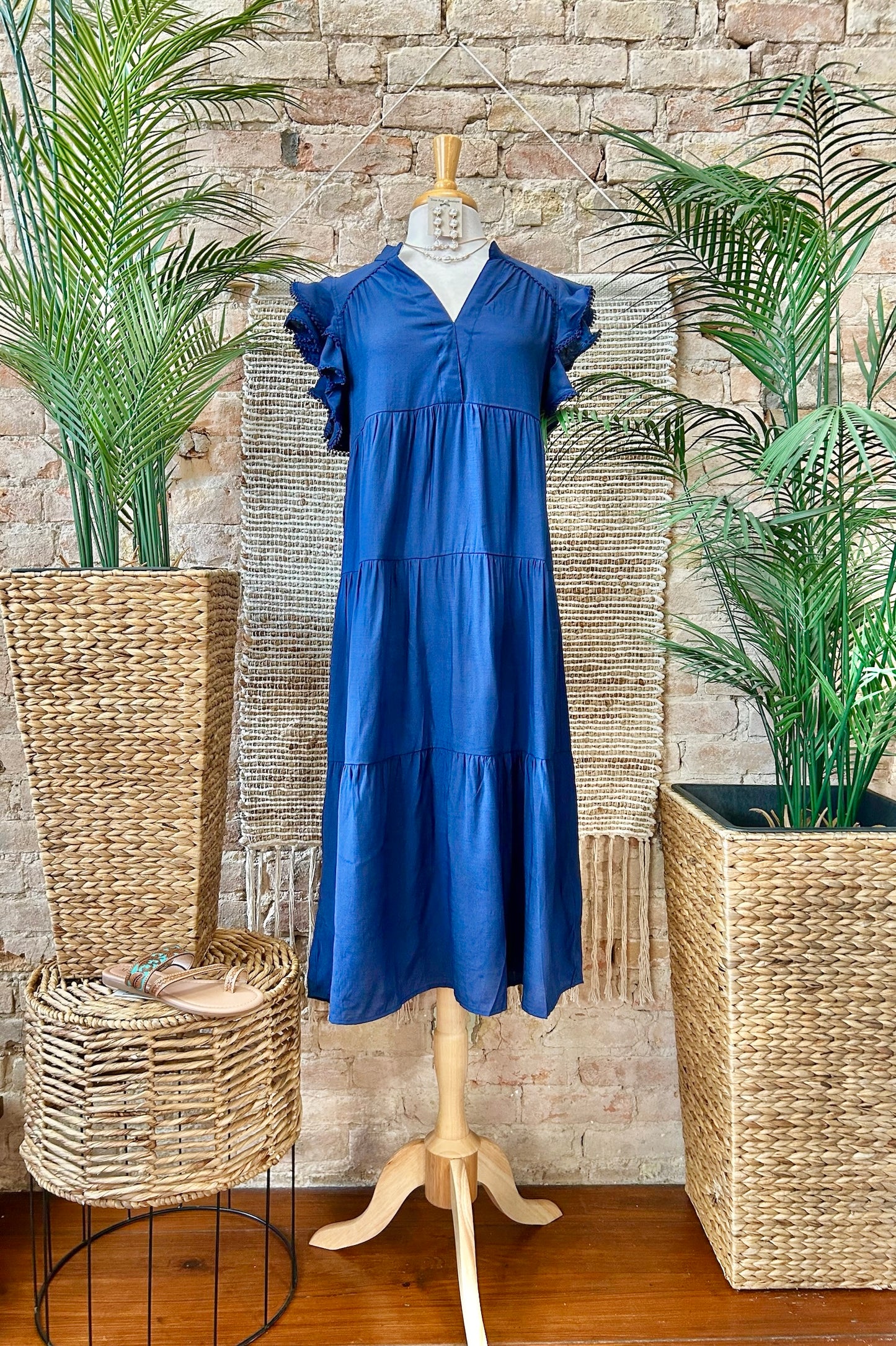 She's A Dreamer Navy Mid Maxi Dress
