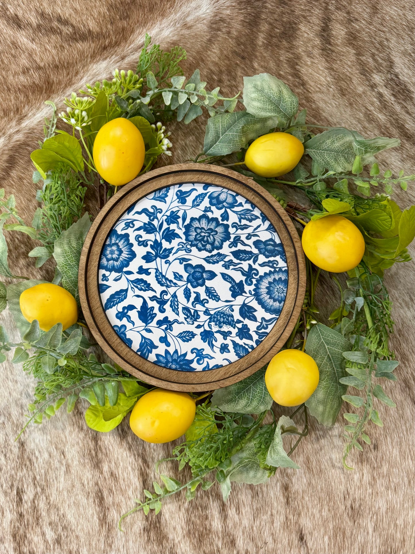 Round Blue Willow Canvas Decor