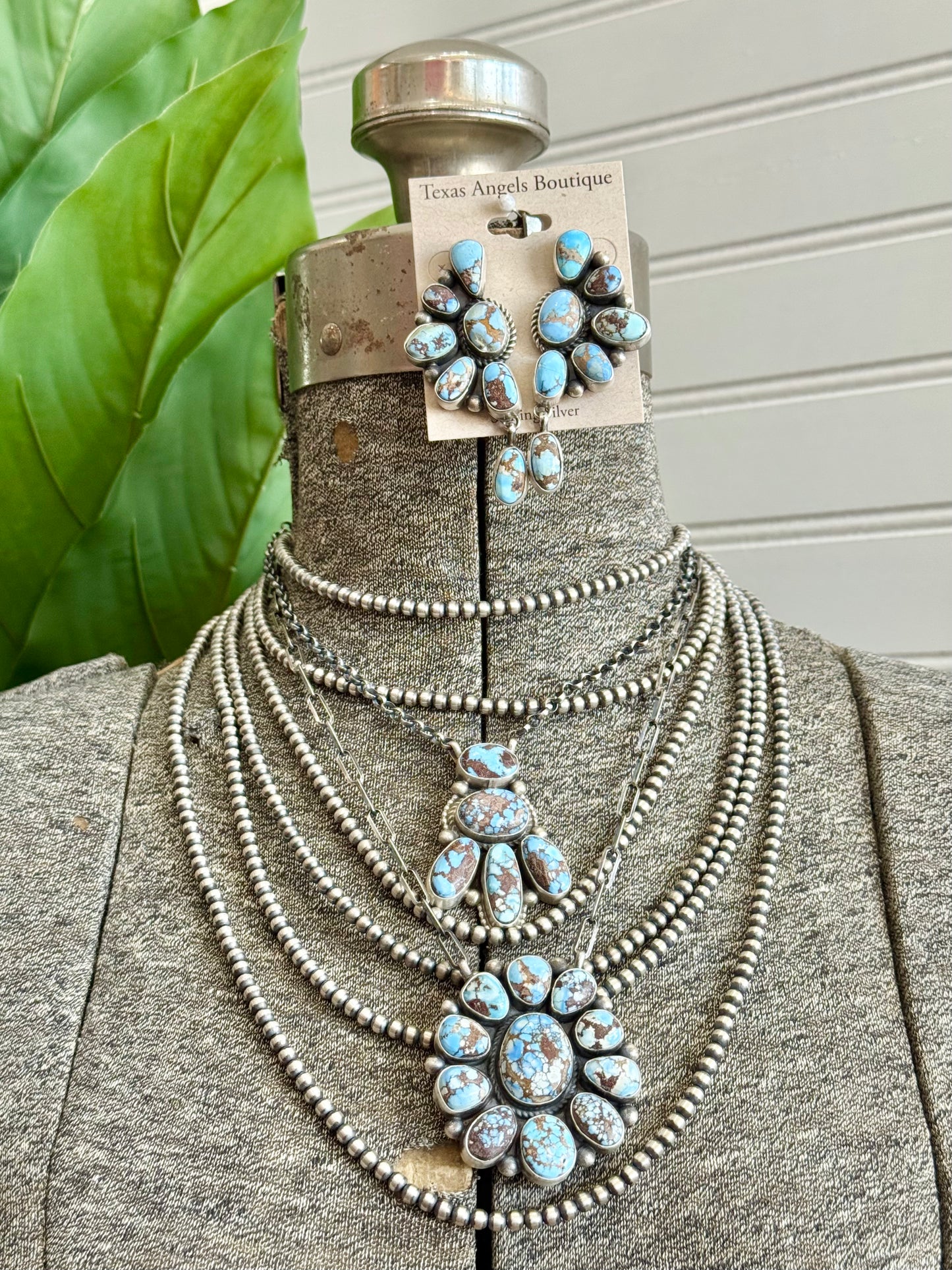 Navajo Handmade Sterling Silver Golden Hills Turquoise Cluster Necklace