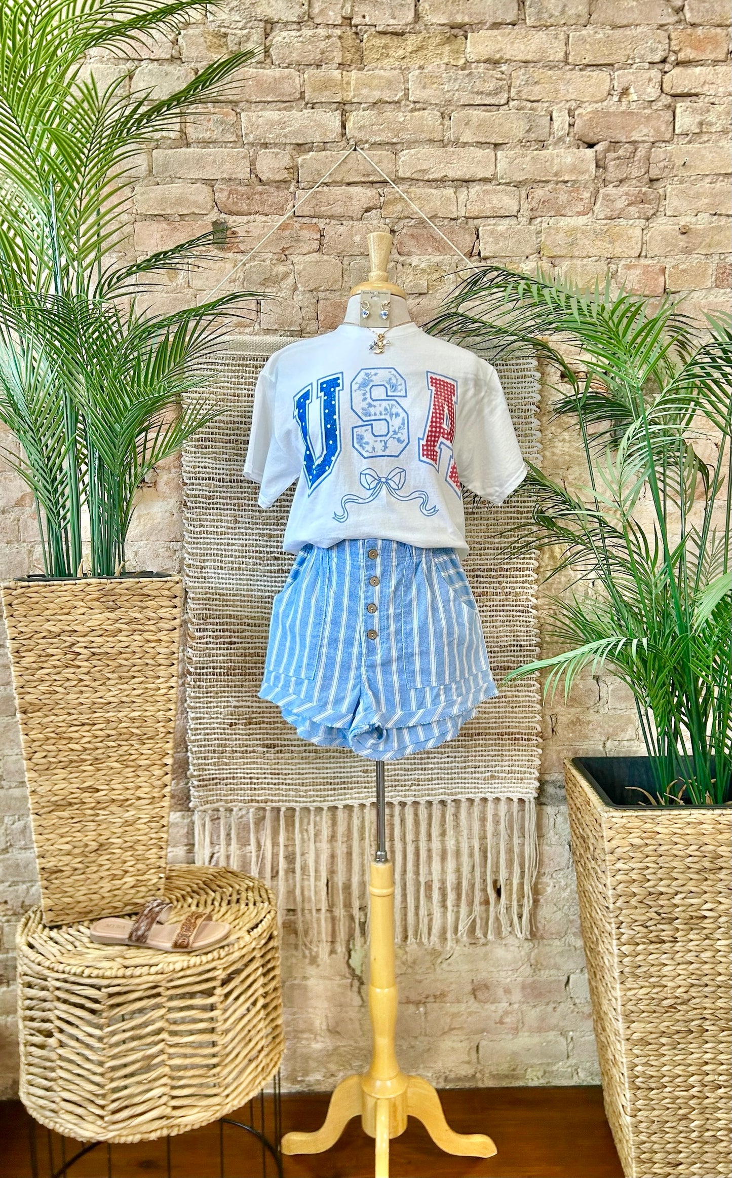 40% Off - USA Girlie Graphic Tee
