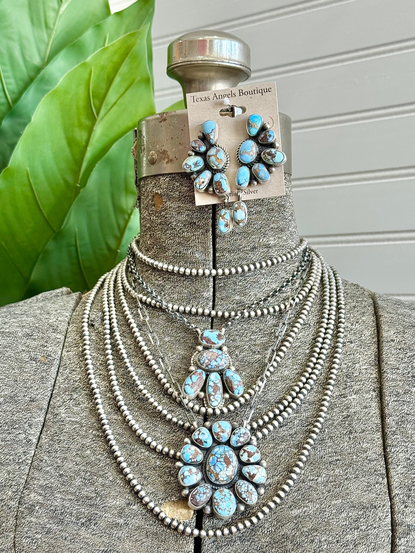 Navajo Handmade Sterling Silver Golden Hills Turquoise Cluster Necklace