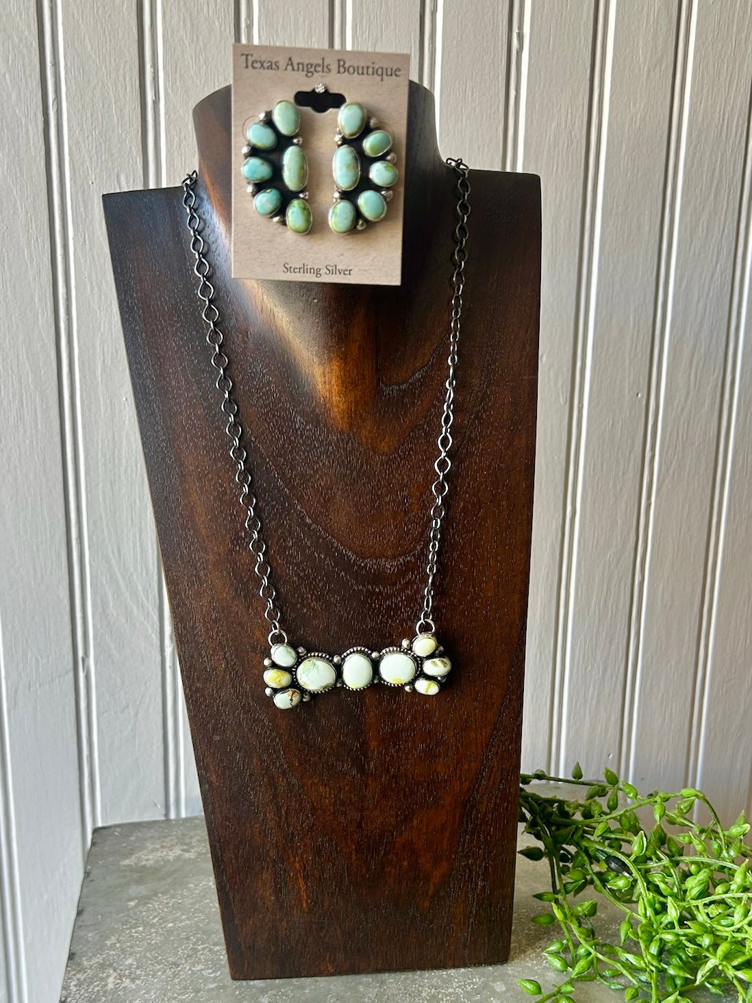 Sterling Silver Palomino Necklace