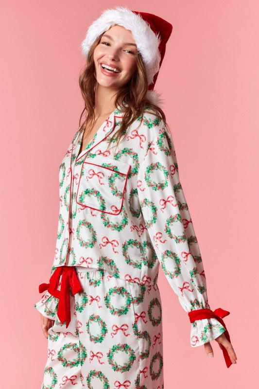 Coming Home For Christmas Wreath Satin PJ Set