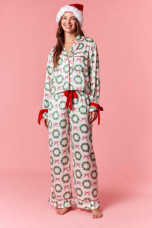 Coming Home For Christmas Wreath Satin PJ Set