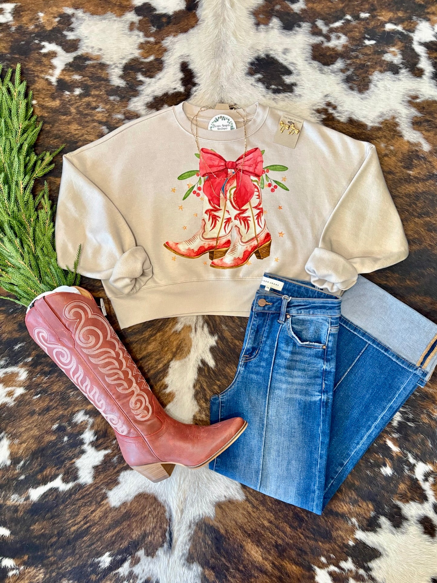 50% Off - Santa's Christmas Farm Cream Cropped Sweatshirt