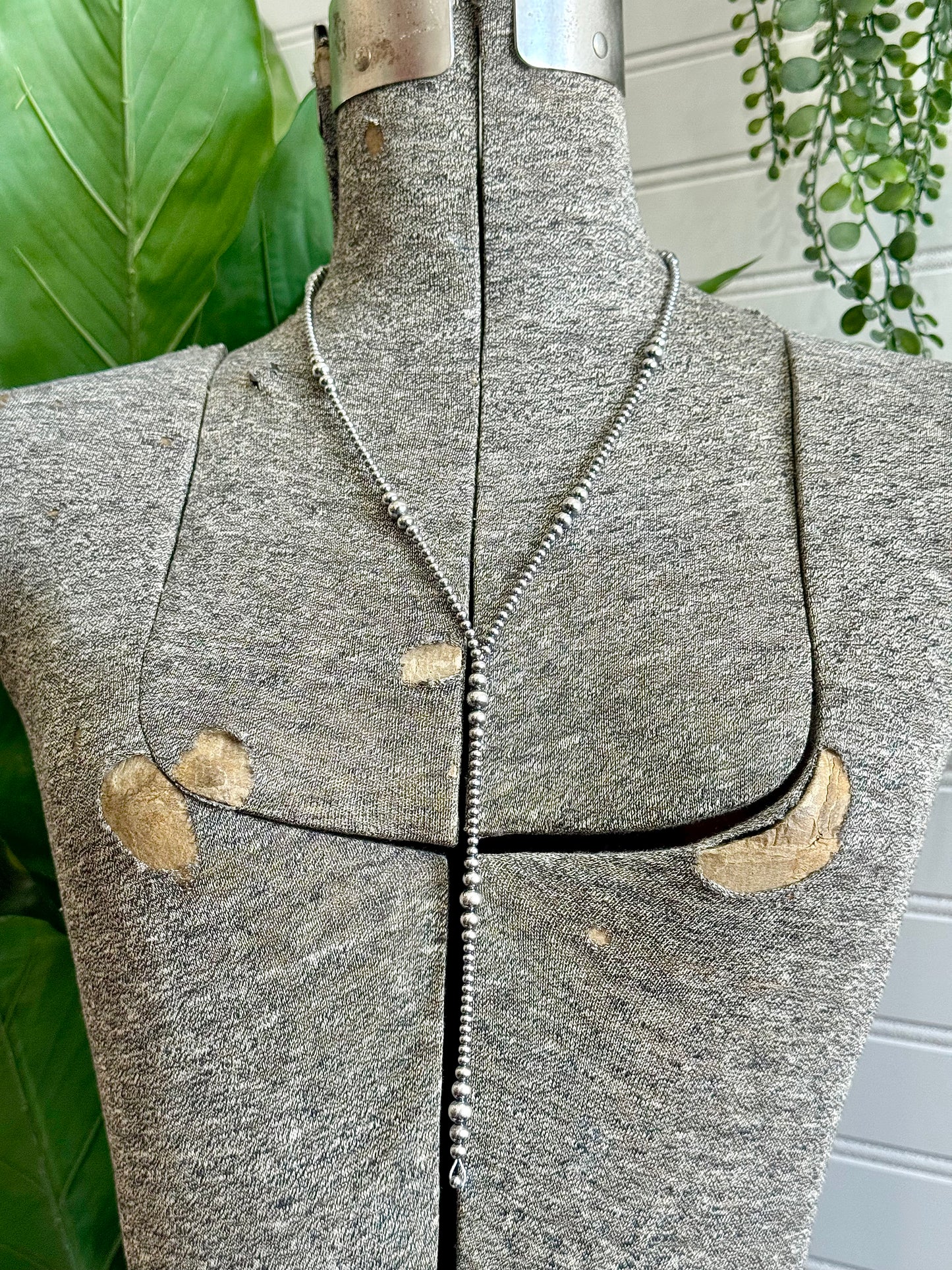 22" Graduated Sterling Silver Navajo Pearl Lariat Necklace