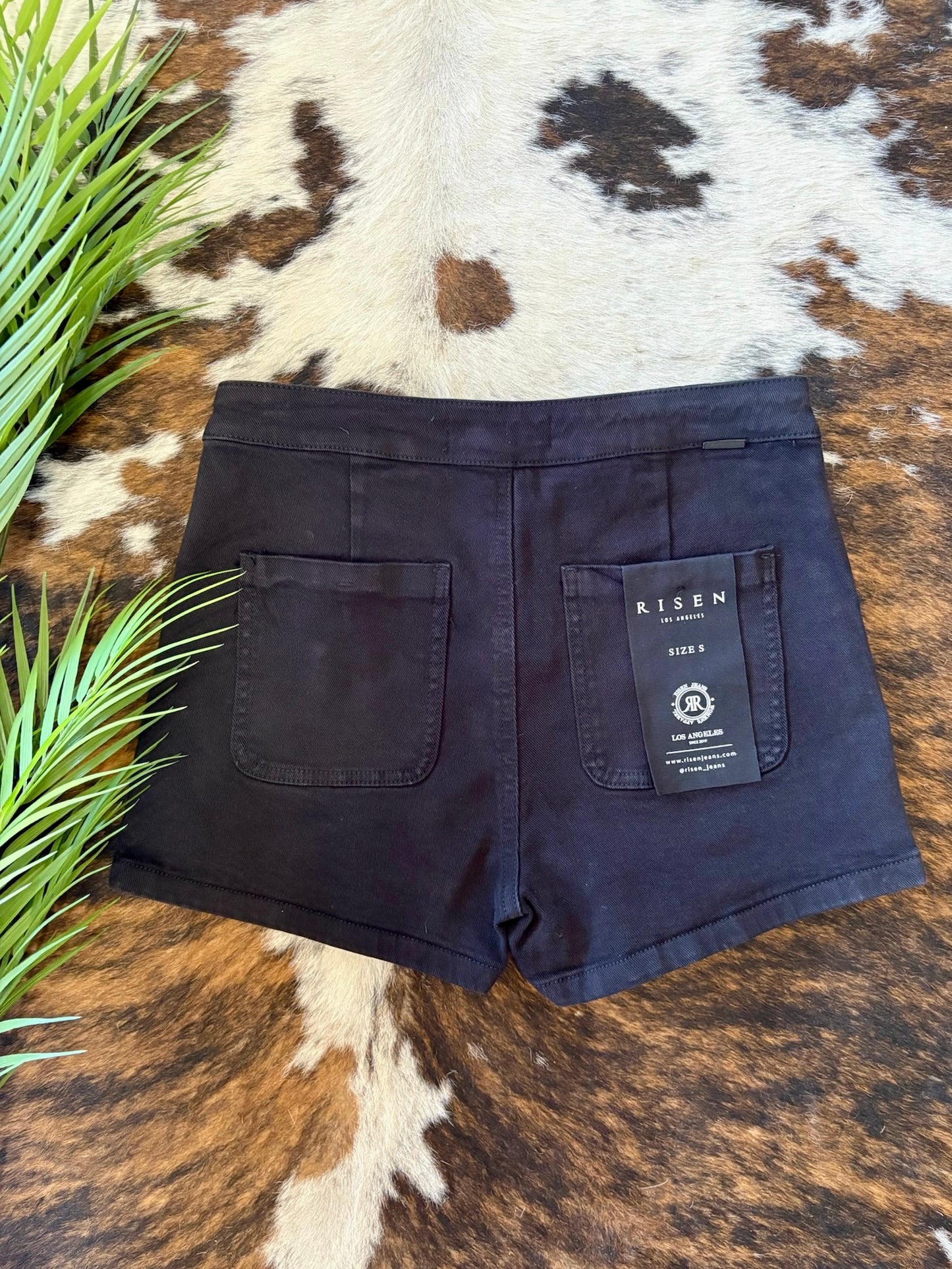 RESTOCK Rising Star Black Risen Skort