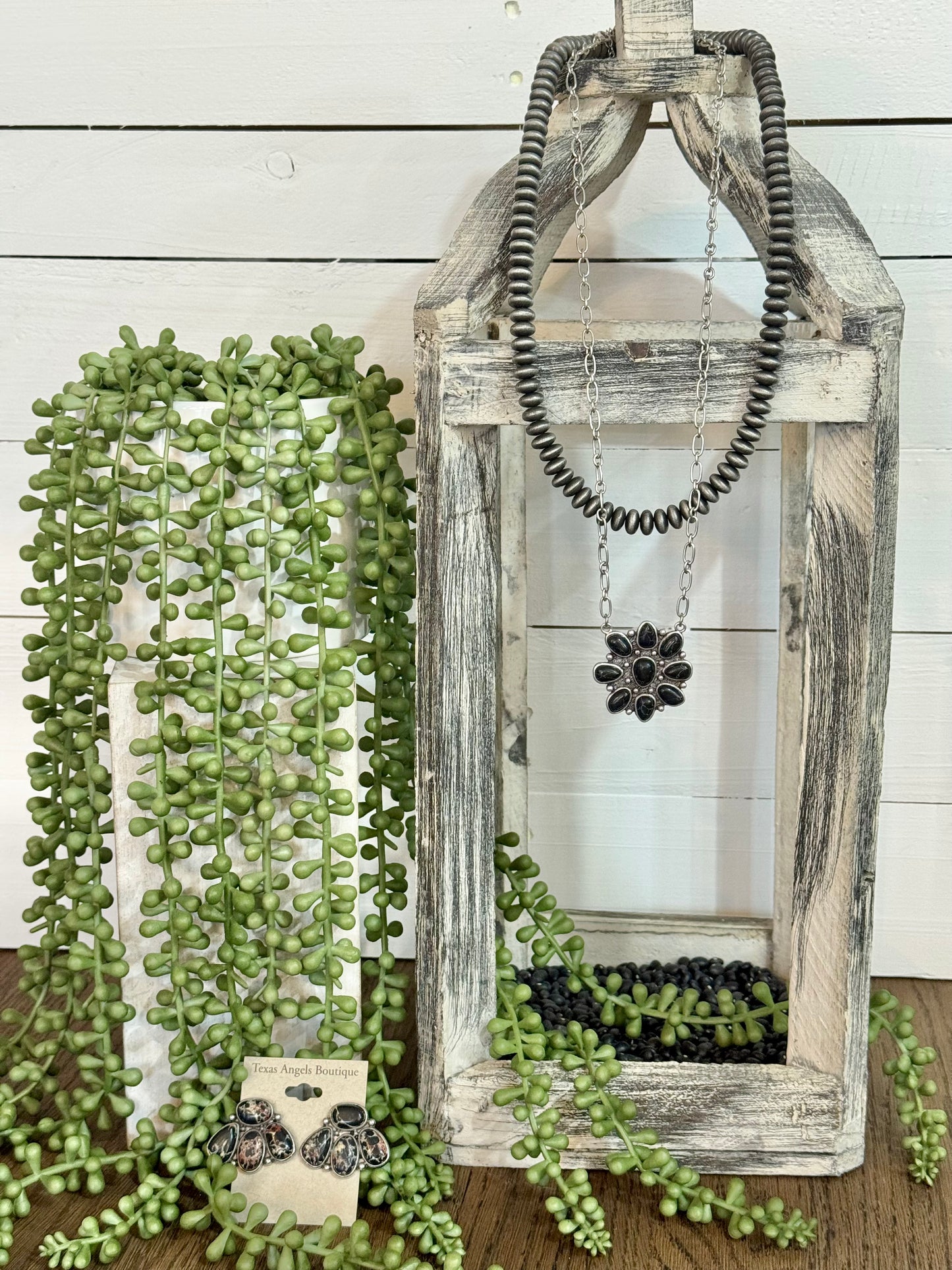 Silver Saucer Pearl Necklace