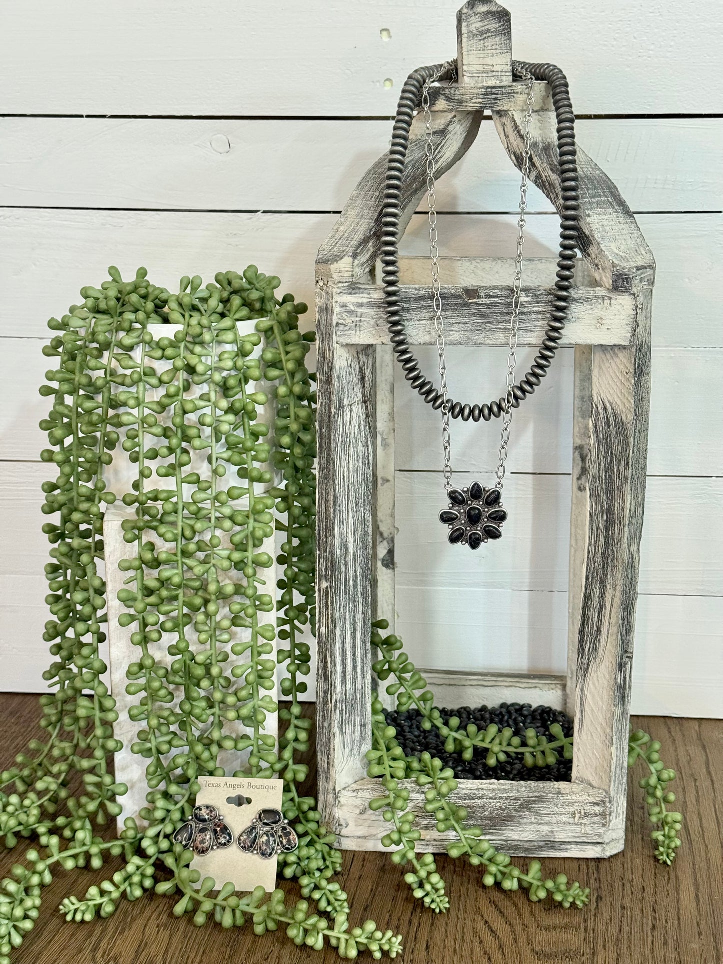 Silver Saucer Pearl Necklace