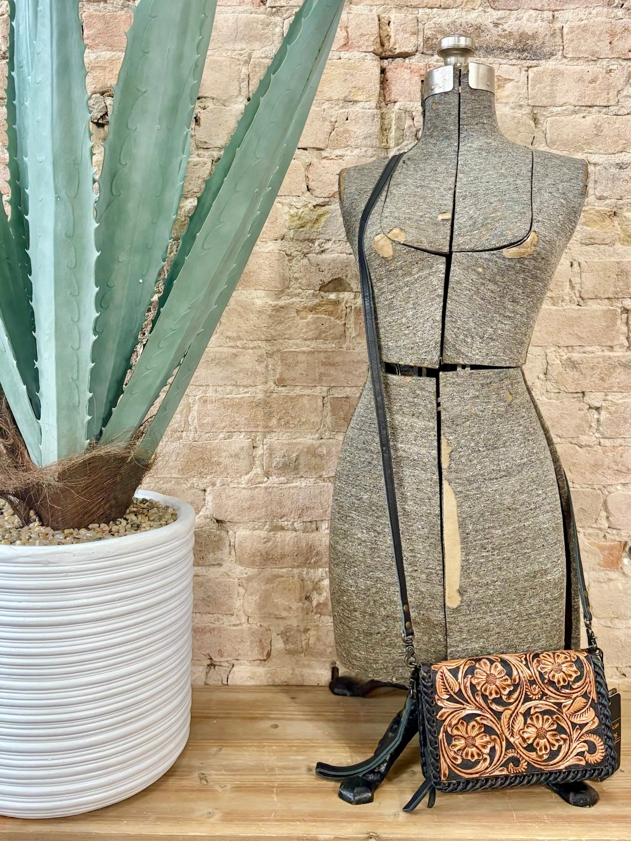 RESTOCK American Darling Leather Crossbody