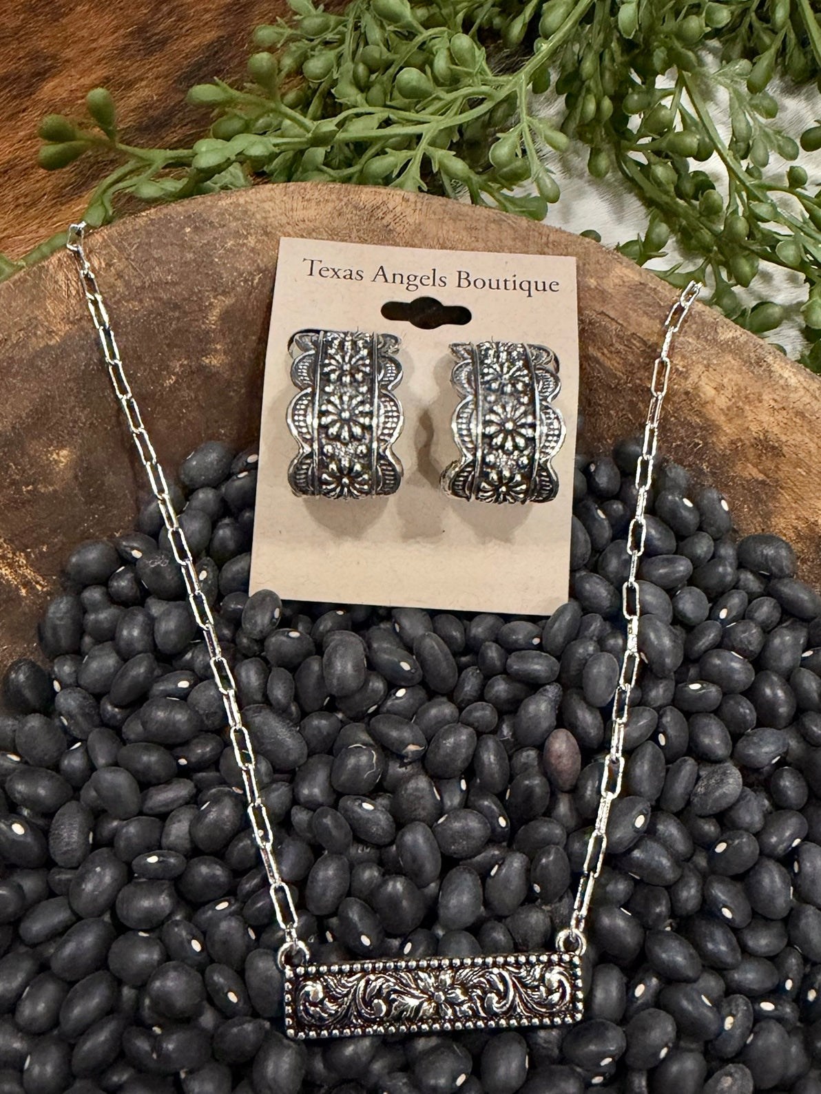 Silver Flower Bar Necklace 