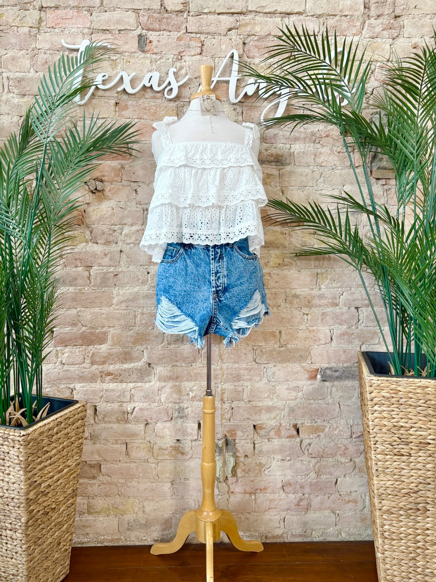 Wave On Wave White Ruffled Lace Top