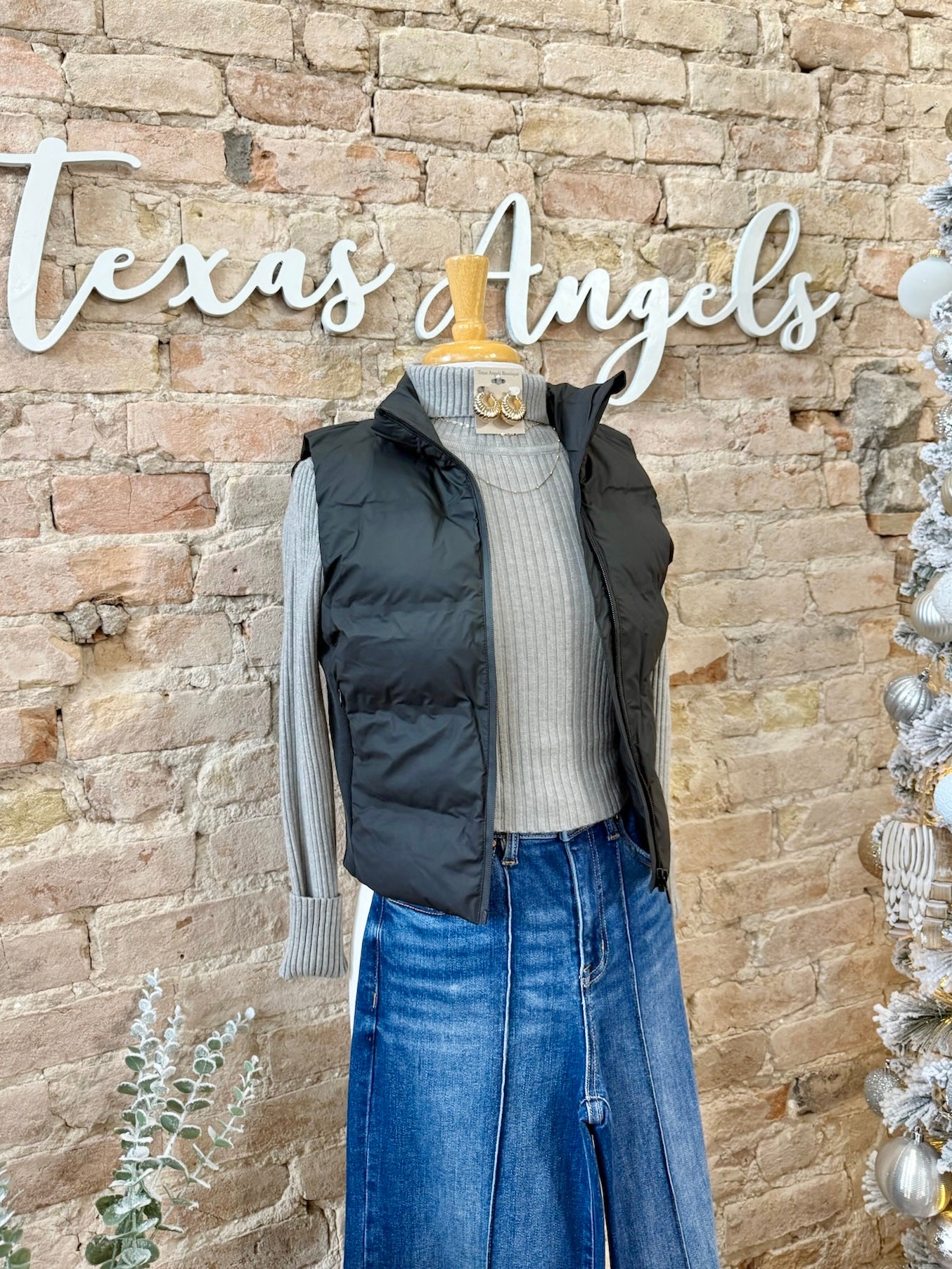 Winter Vacation Black Puffer Vest