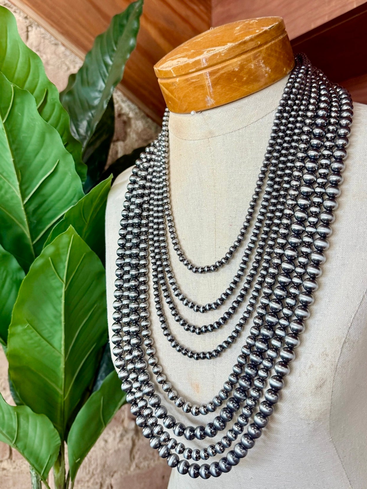 Western 8 Layered Navajo Pearl Necklace