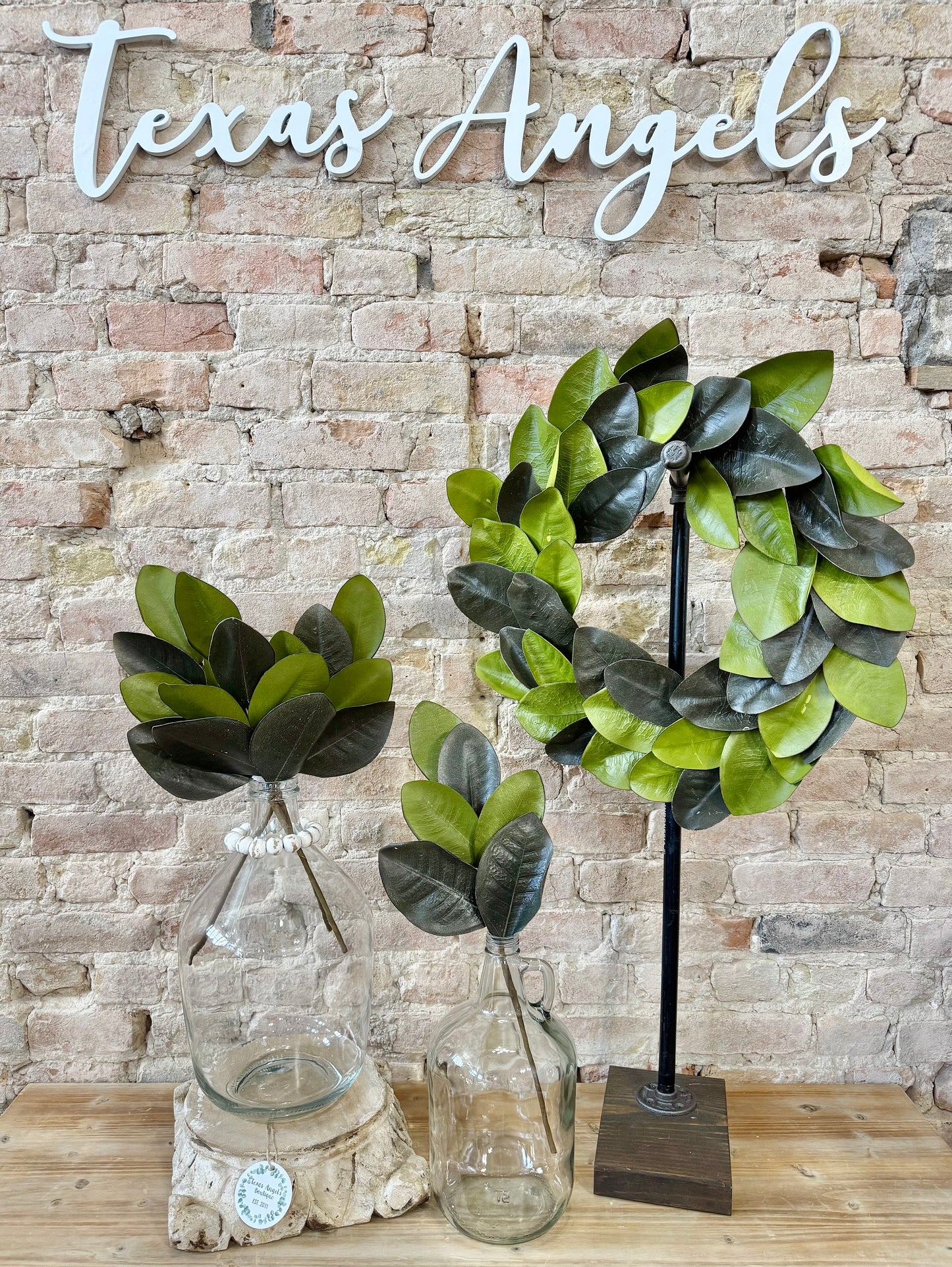 Magnolia Floral Pick