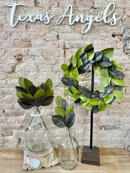 Magnolia Floral Pick