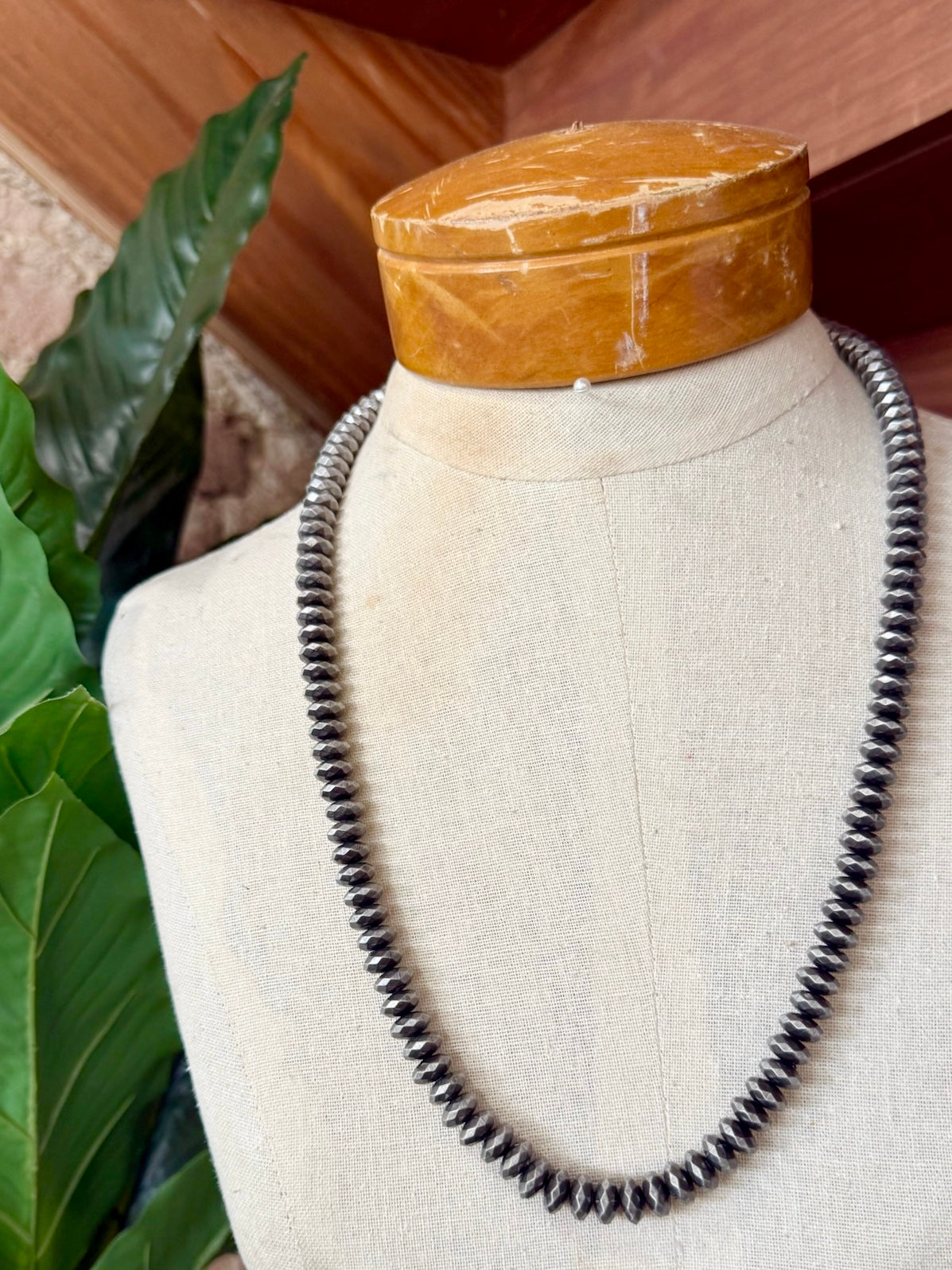 Silver Saucer Pearl Necklace