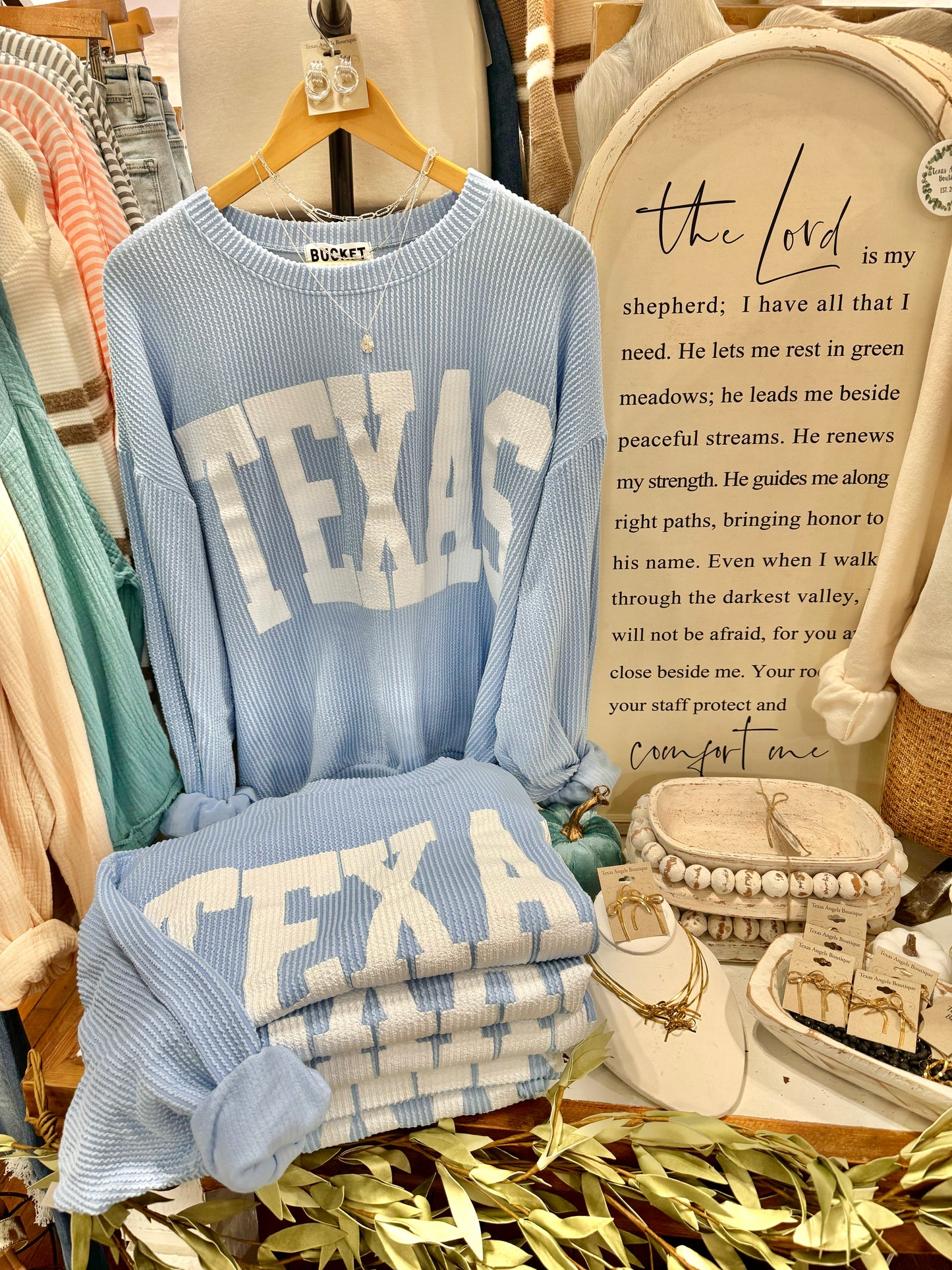 Sky Blue Texas Pullover