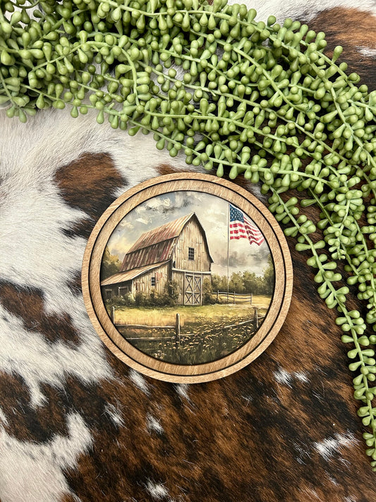 Round Patriotic Homestead Canvas Decor