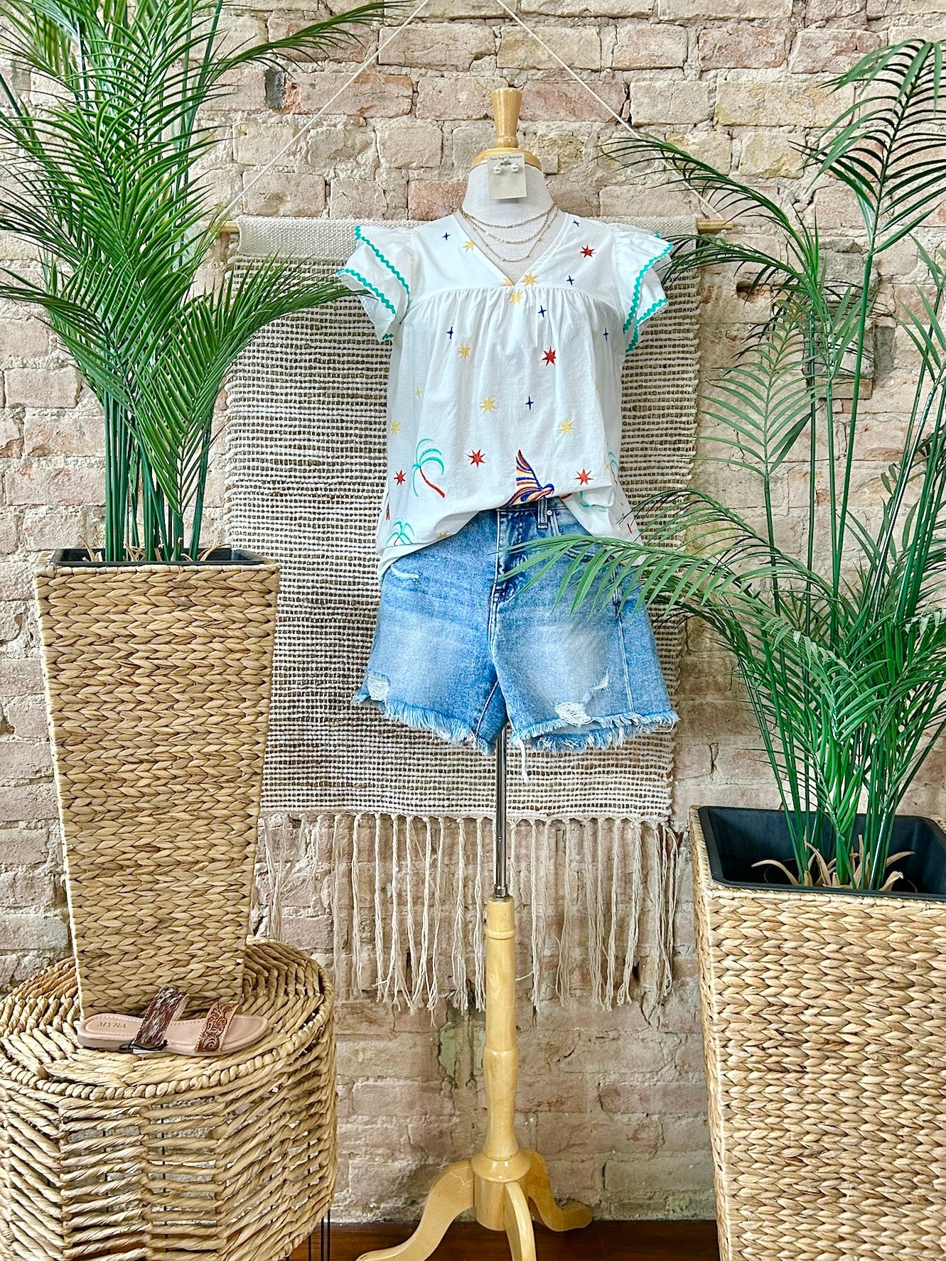 40% Off - Ocean Front Property Off White Embroidered Blouse