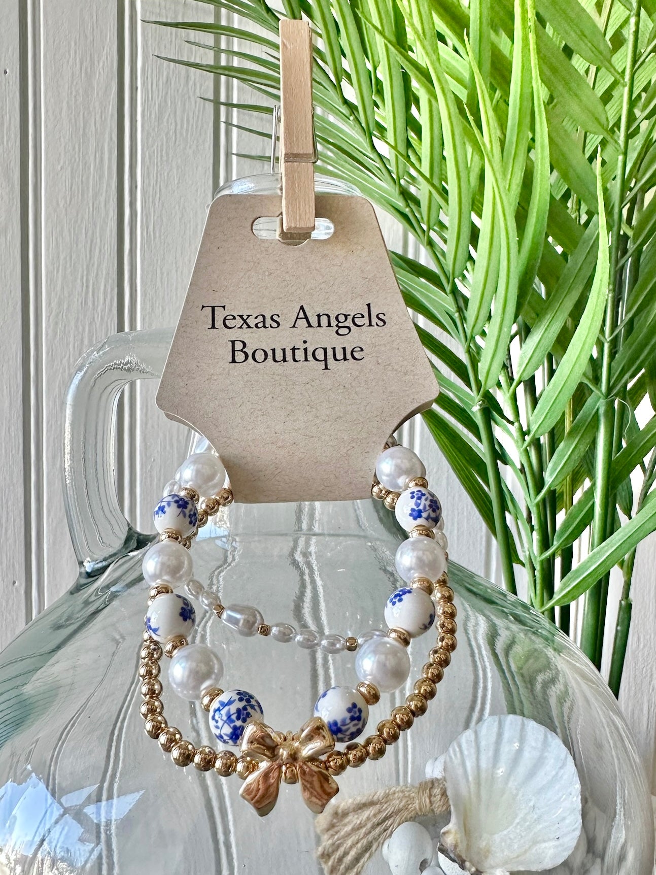 Blue Willow Gold Bow Pearl Bracelet Set