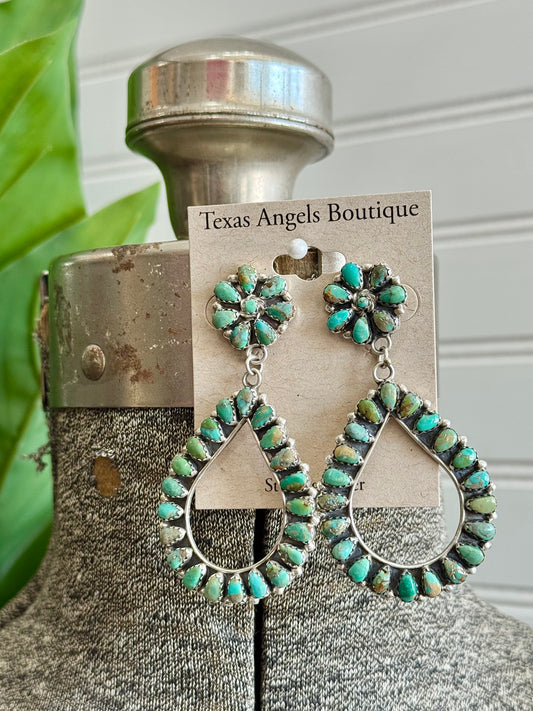Navajo Handmade Sterling Silver Kingman Turquoise Cluster Post Earrings