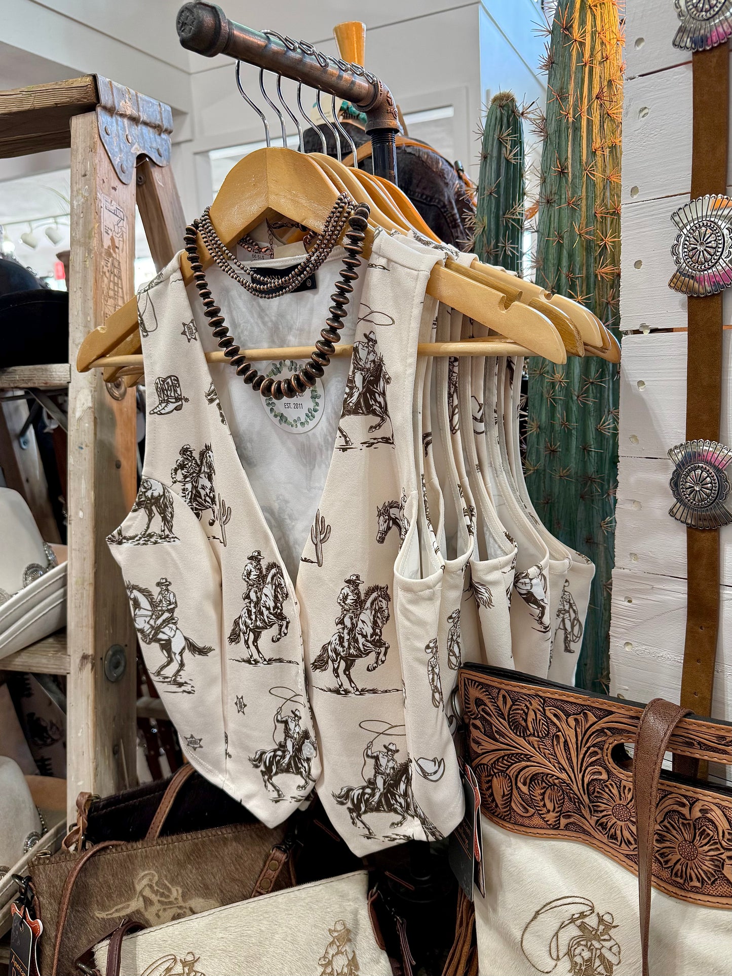 RESTOCK Stockyards Ivory Western Vest