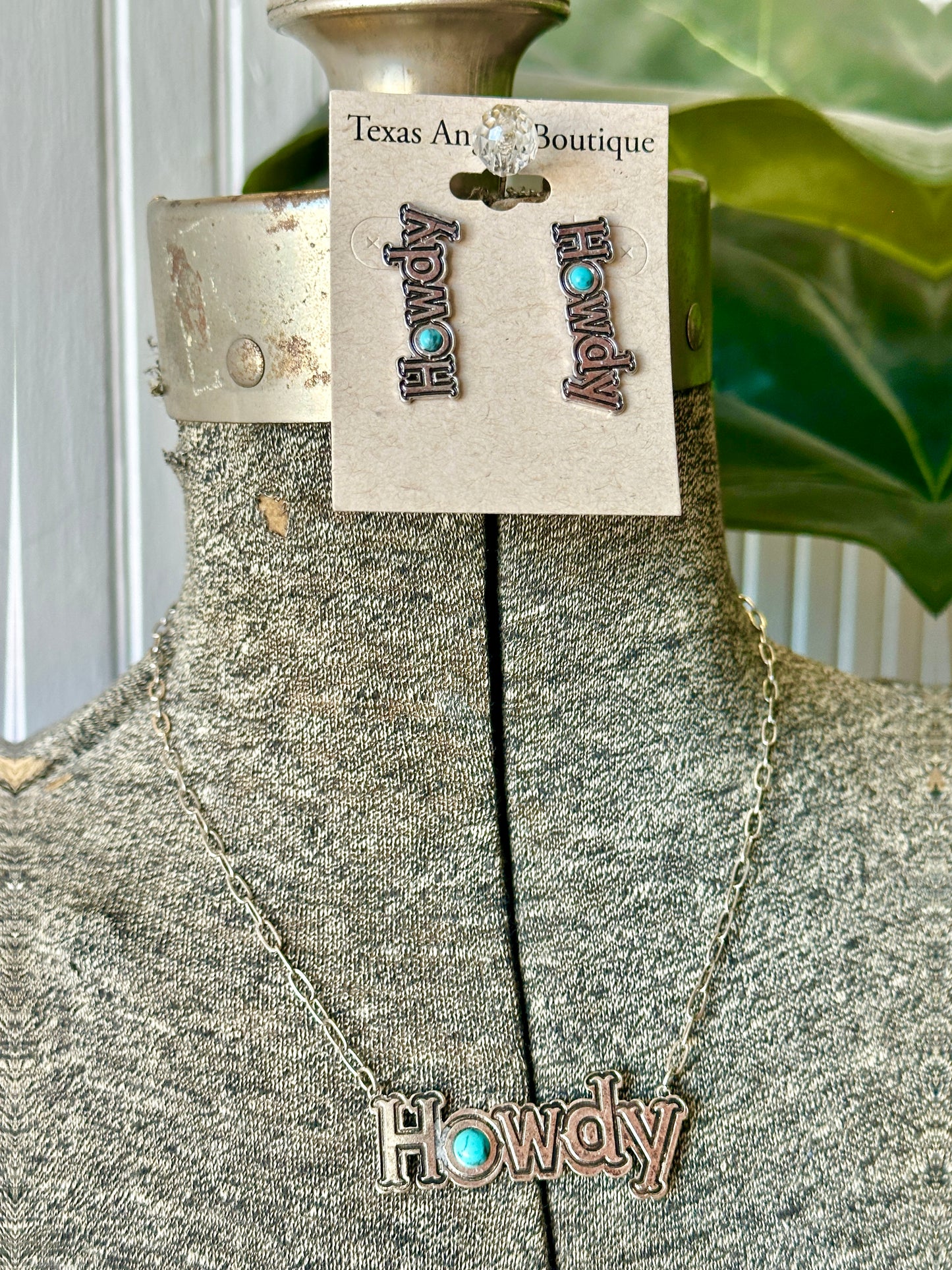 Howdy Earrings & Necklace