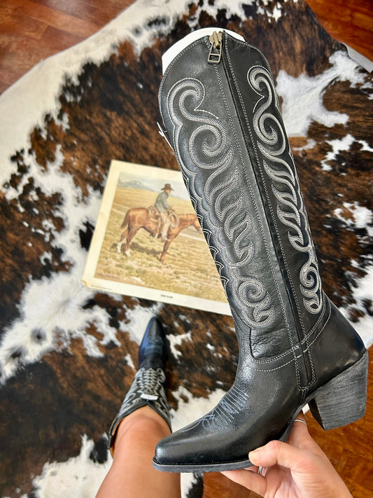 RESTOCK MYRA Black Embroidered Leather Boots