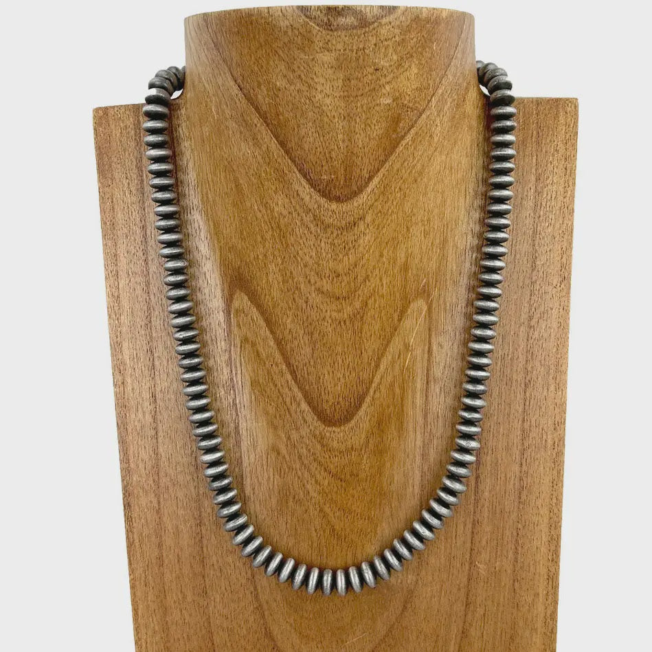 Silver Saucer Pearl Necklace